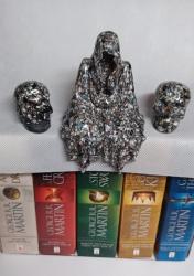 Grim Reaper w/ 2 Skulls